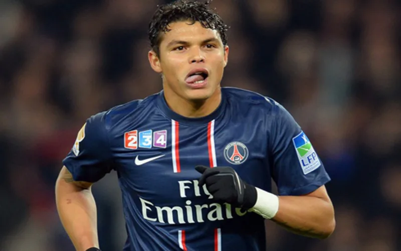 top trung ve psg da lam nen ten tuoi cho ga nha giau nuoc phap