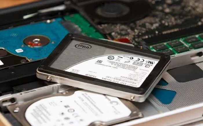 Ổ cứng SSD là gì